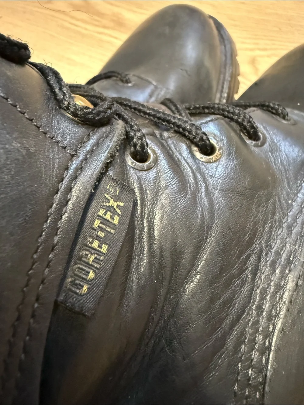 Red Wing vtg red